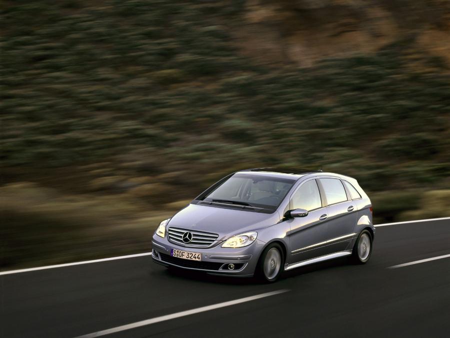  Mercedes-Benz B200 CDI 2005 года  (фото 3 из 22)